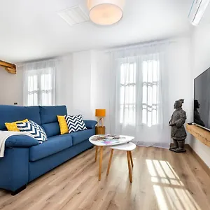 Apartment Living Albayzin. Parking & Wifi, Granada